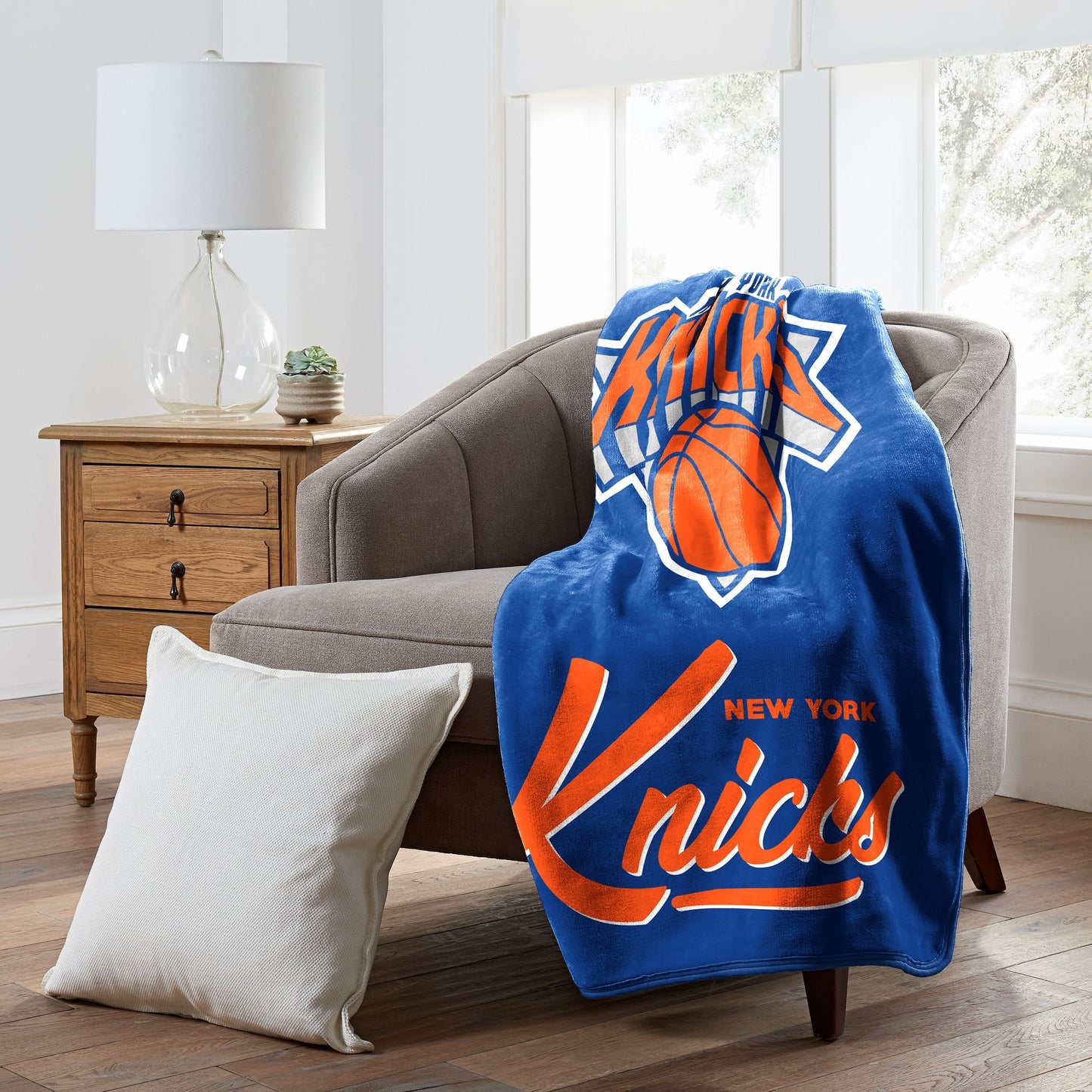 Knicks OFFICIAL NBA "Signature" Raschel Throw Blanket; 50" x 60"