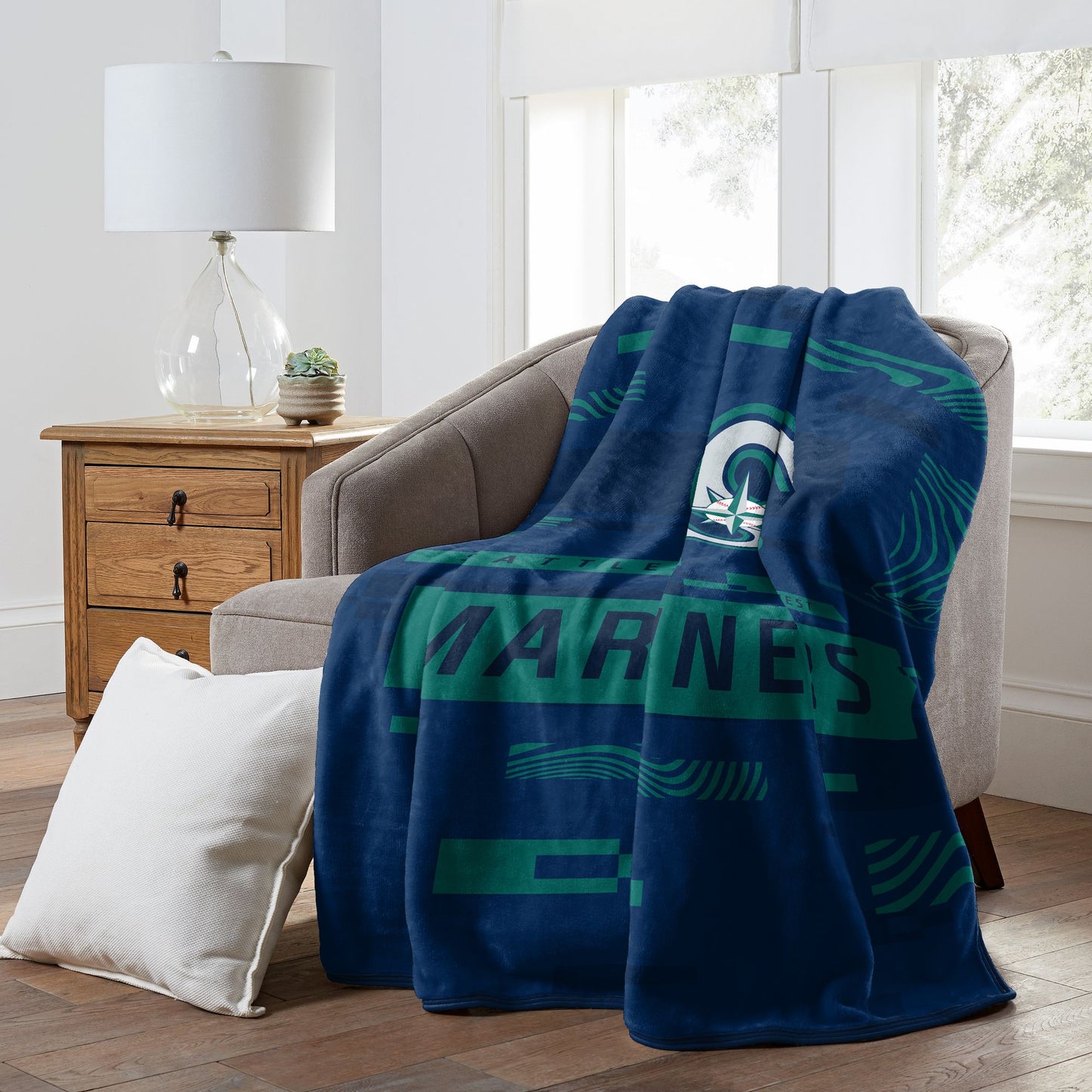 MARINERS OFFICIAL MLB "Digitize" Raschel Throw Blanket; 60" x 80"