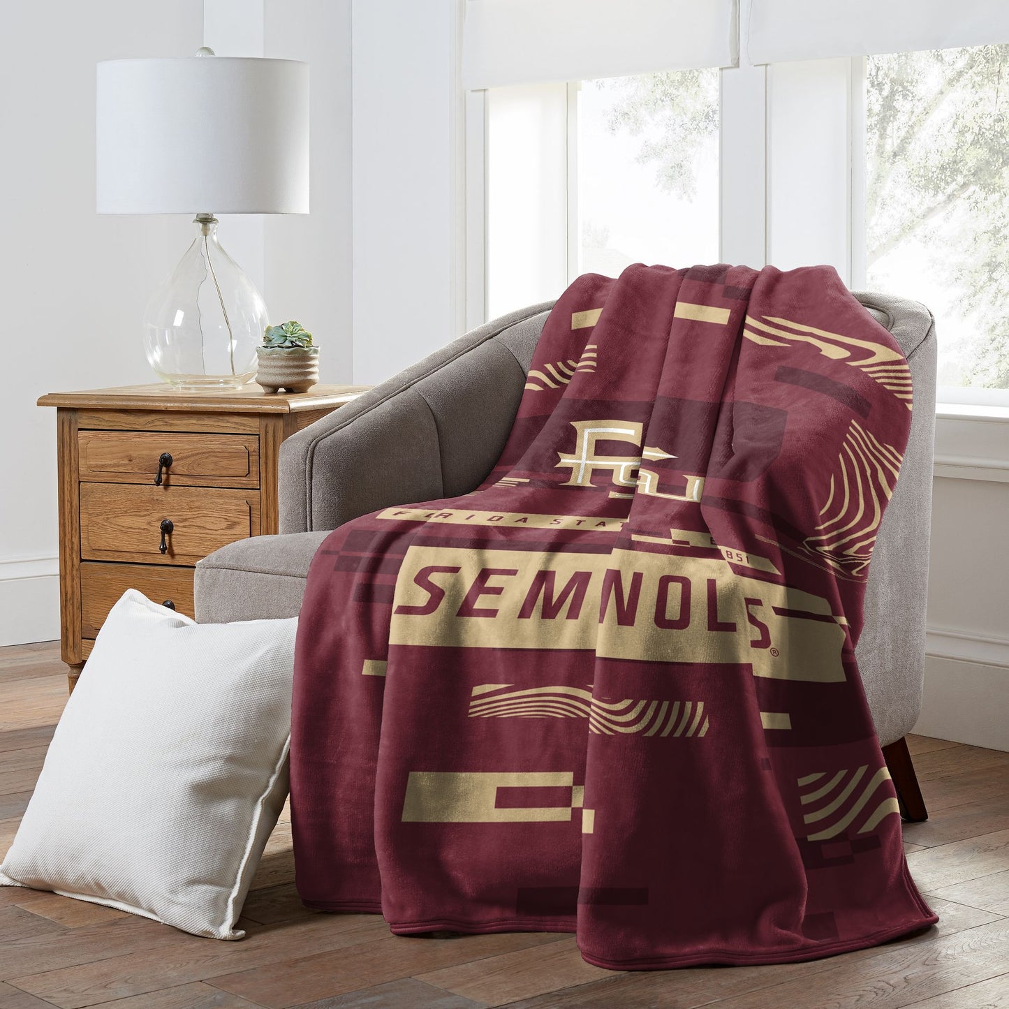 FLORIDA STATE OFFICIAL NCAA "Digitize" Raschel Throw Blanket; 60" x 80"